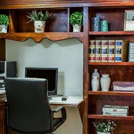 Quality Inn Роки-Маунт Экстерьер фото