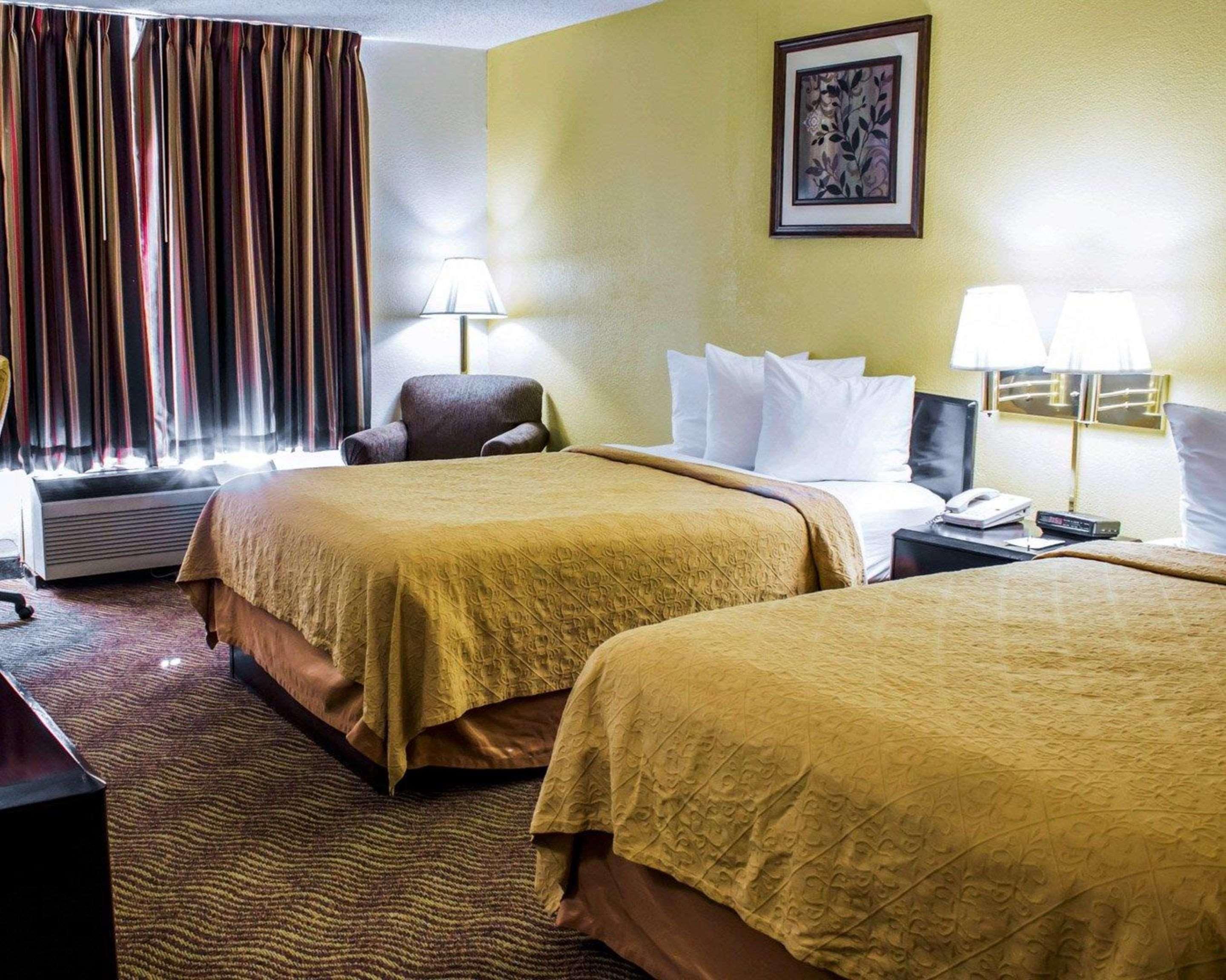 Quality Inn Роки-Маунт Экстерьер фото