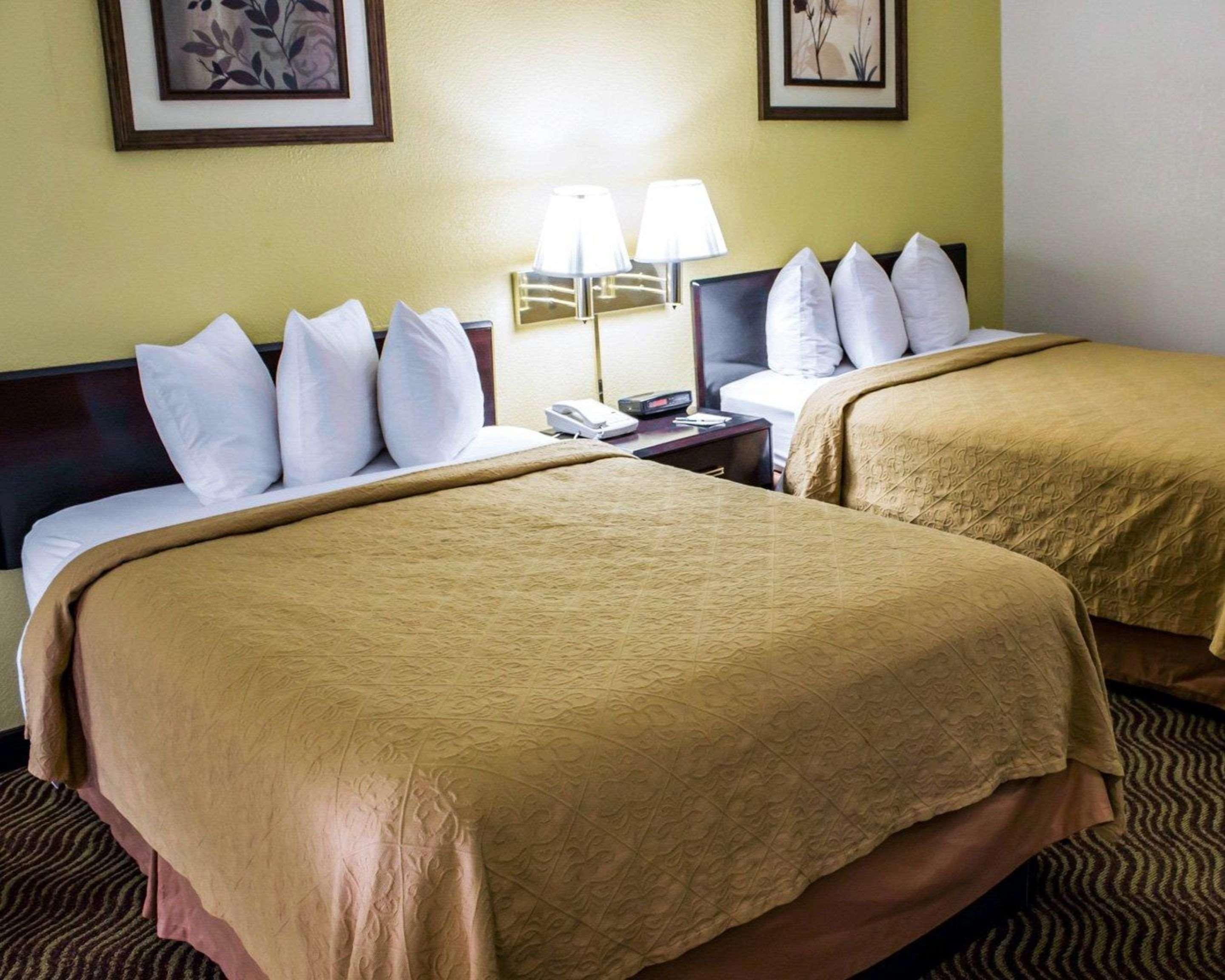 Quality Inn Роки-Маунт Экстерьер фото