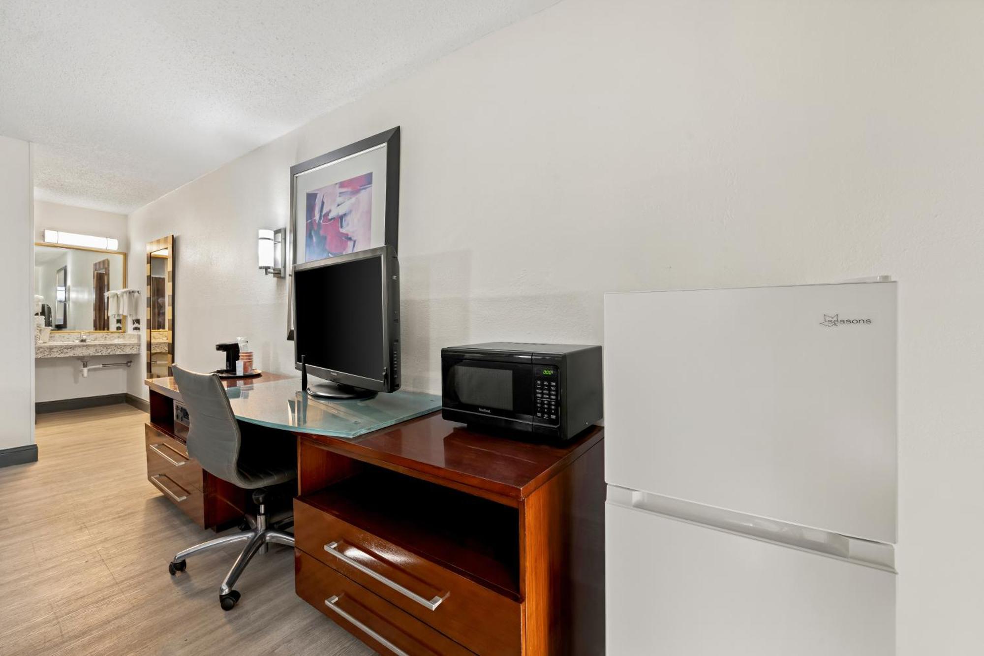 Quality Inn Роки-Маунт Экстерьер фото