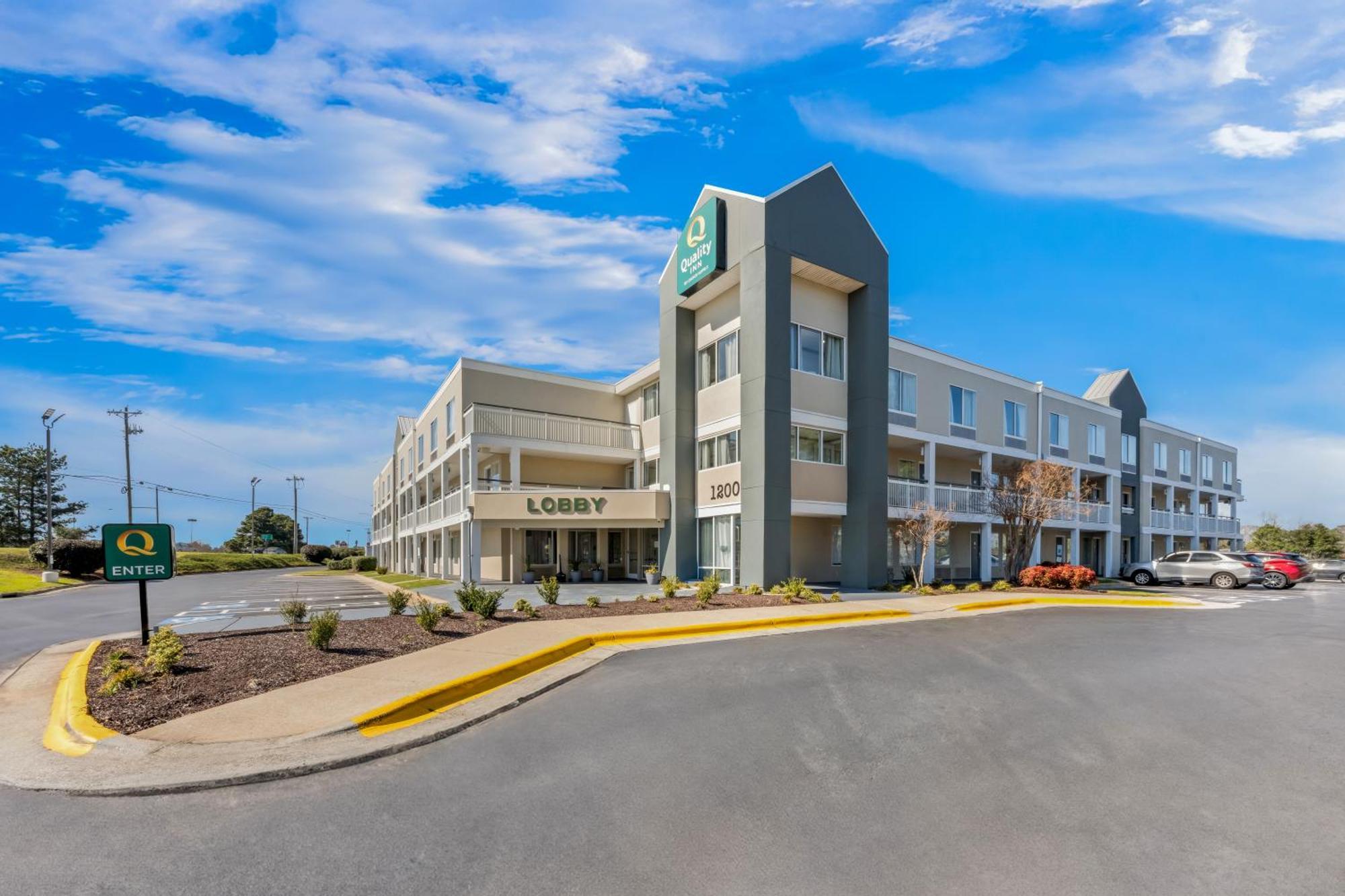Quality Inn Роки-Маунт Экстерьер фото