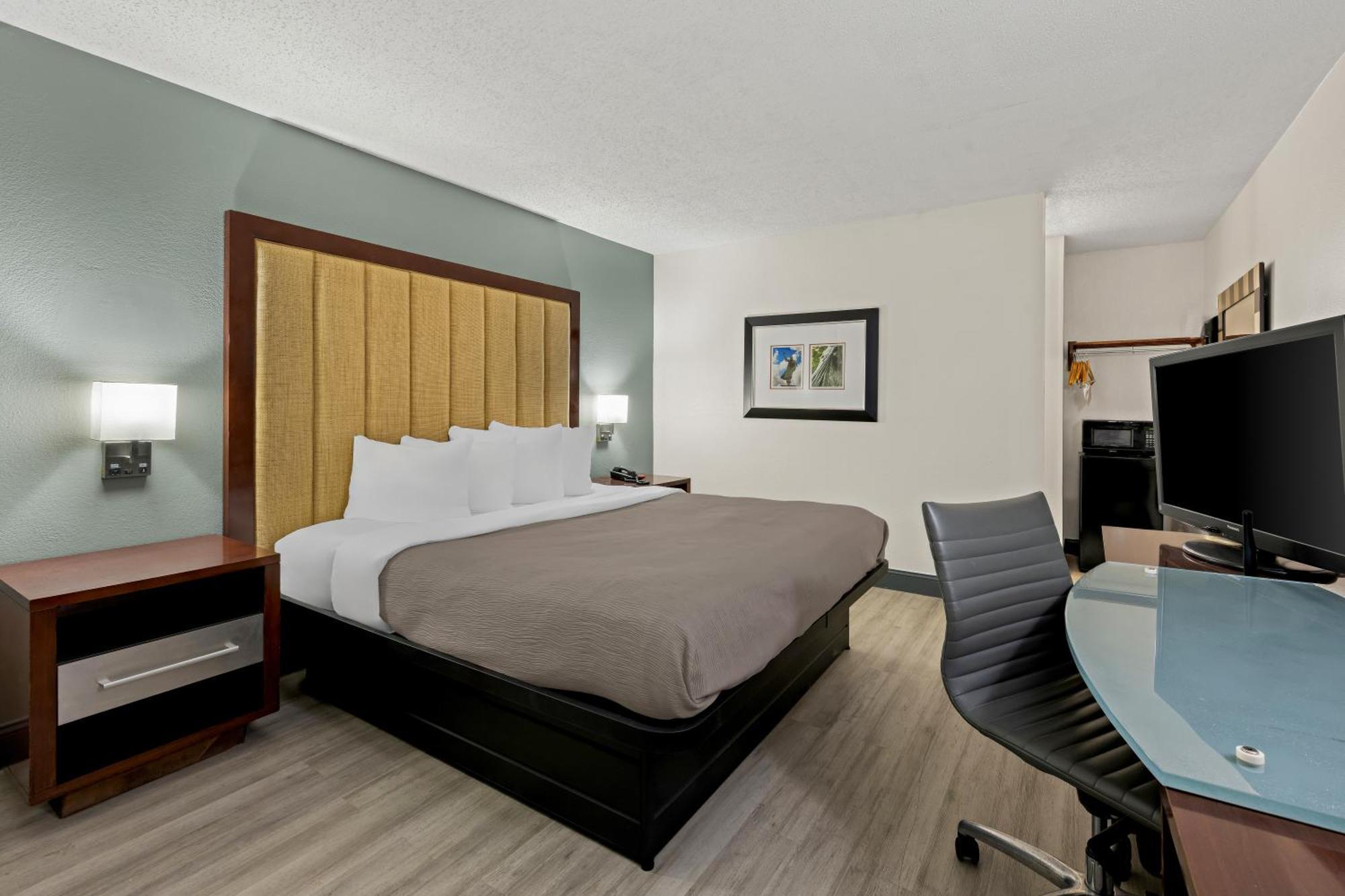 Quality Inn Роки-Маунт Экстерьер фото