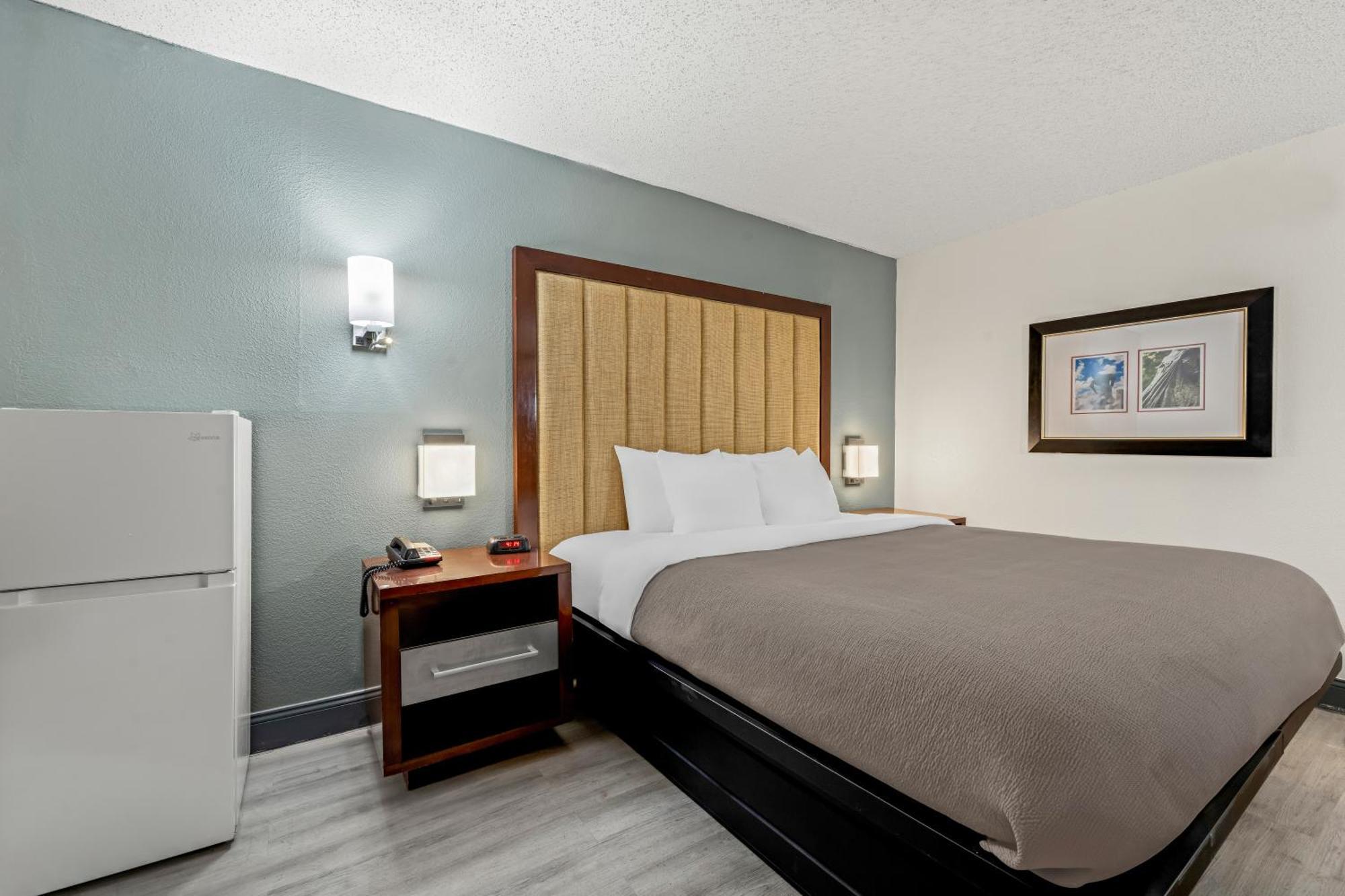 Quality Inn Роки-Маунт Экстерьер фото