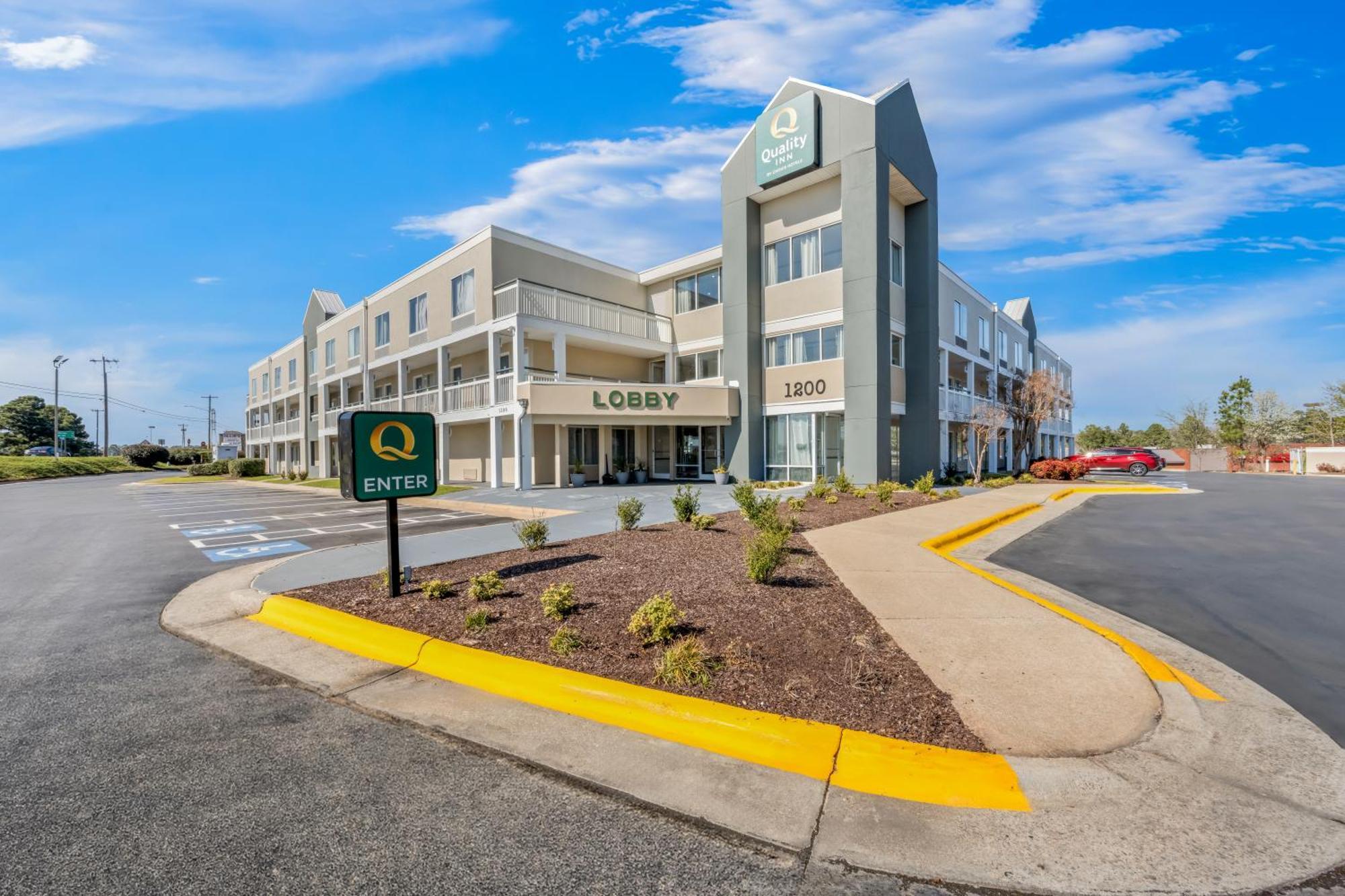 Quality Inn Роки-Маунт Экстерьер фото